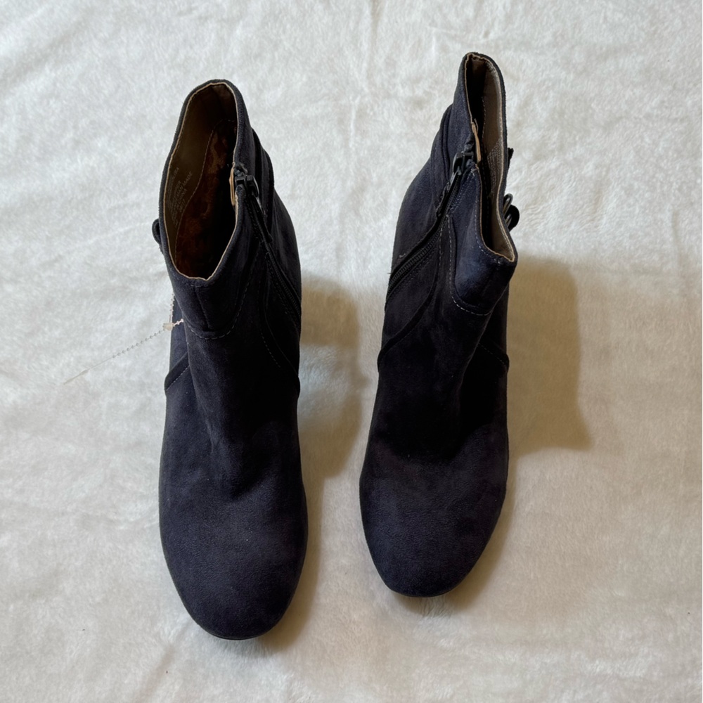 White Mountain Size 7.5 Fabric Upper. Smokey blue/gray 2.5” heel boots. NEW! - Picture 7 of 13